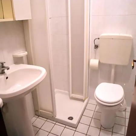 Flat For 4 People With Terrace In With Shared Swimming Pool * Lignano Sabbiadoro
